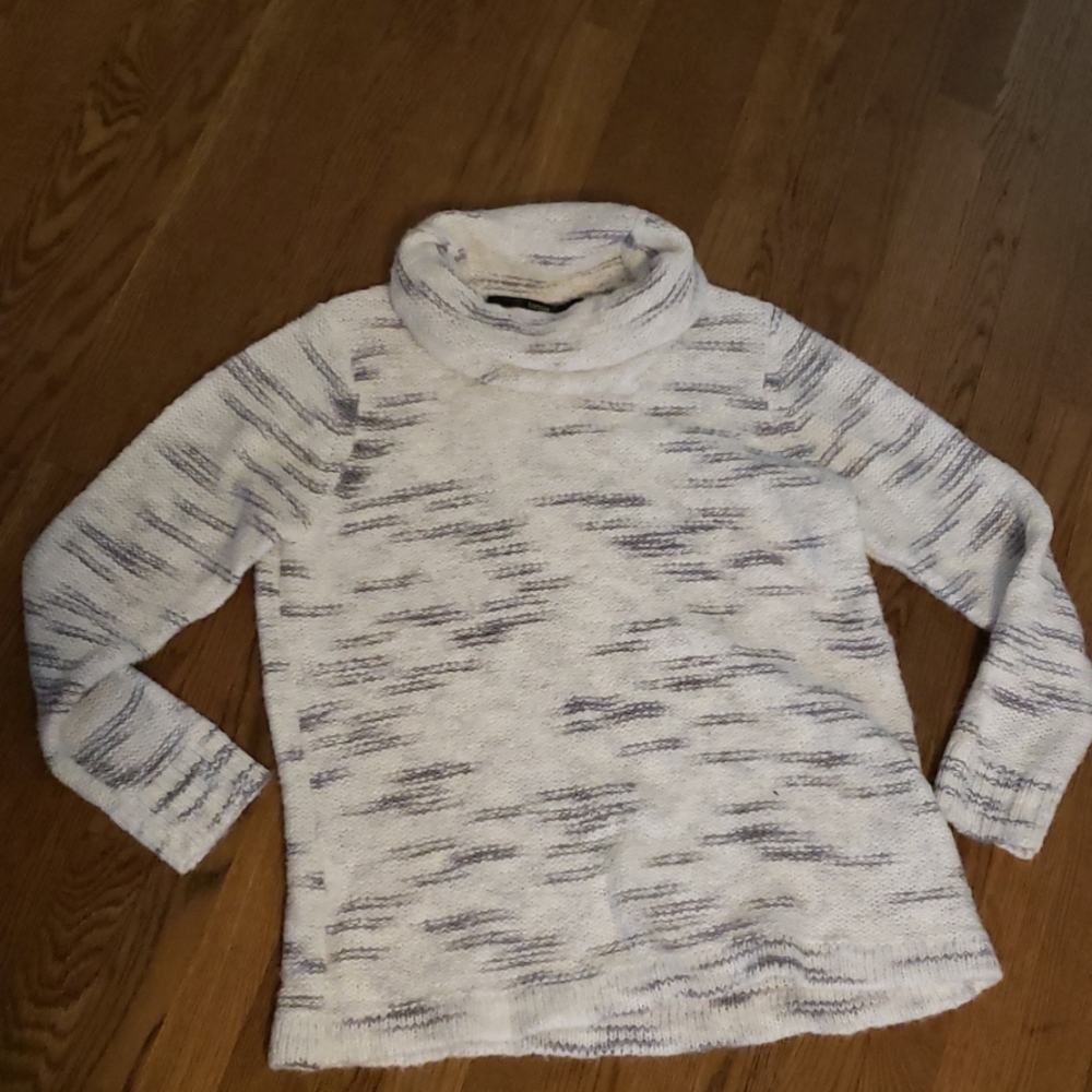 Kensie sweater